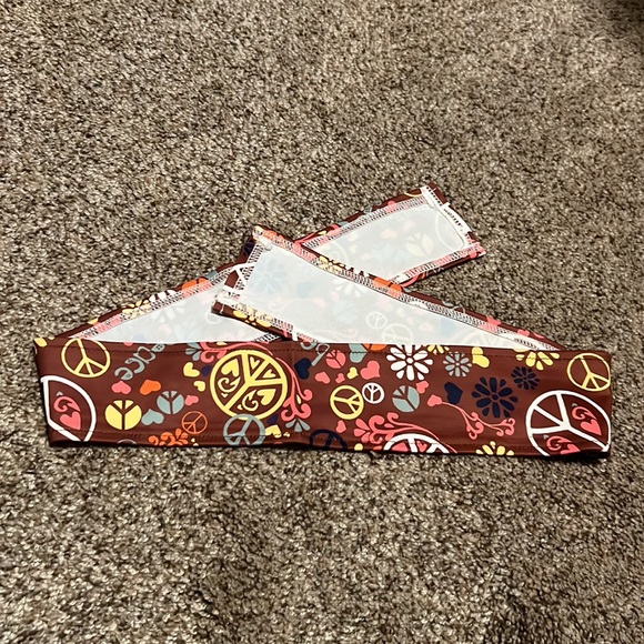 Hippie Costume Items - Picture 6 of 8